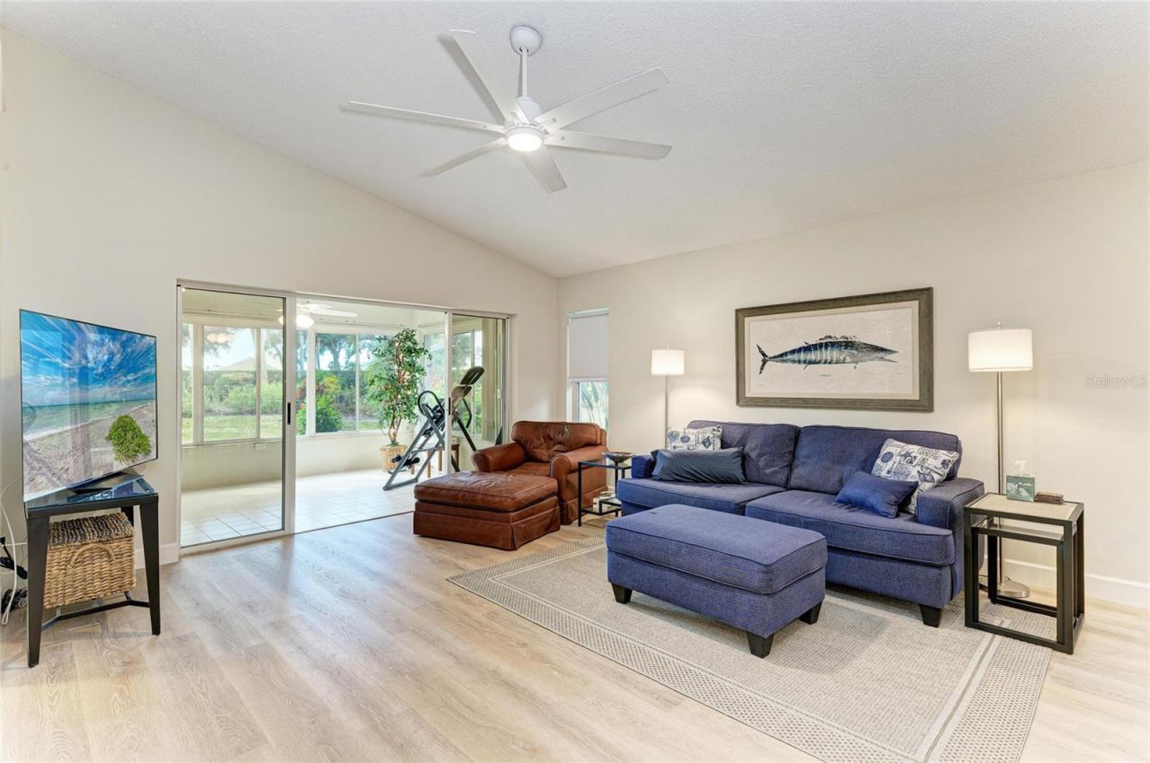 729 Brightside Crescent Drive, Unit 33, Venice, FL 34293 Photo