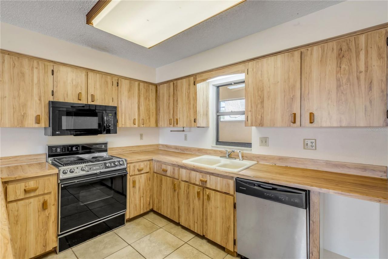 824 Eel Avenue, New Smyrna Beach, FL 32169 Photo