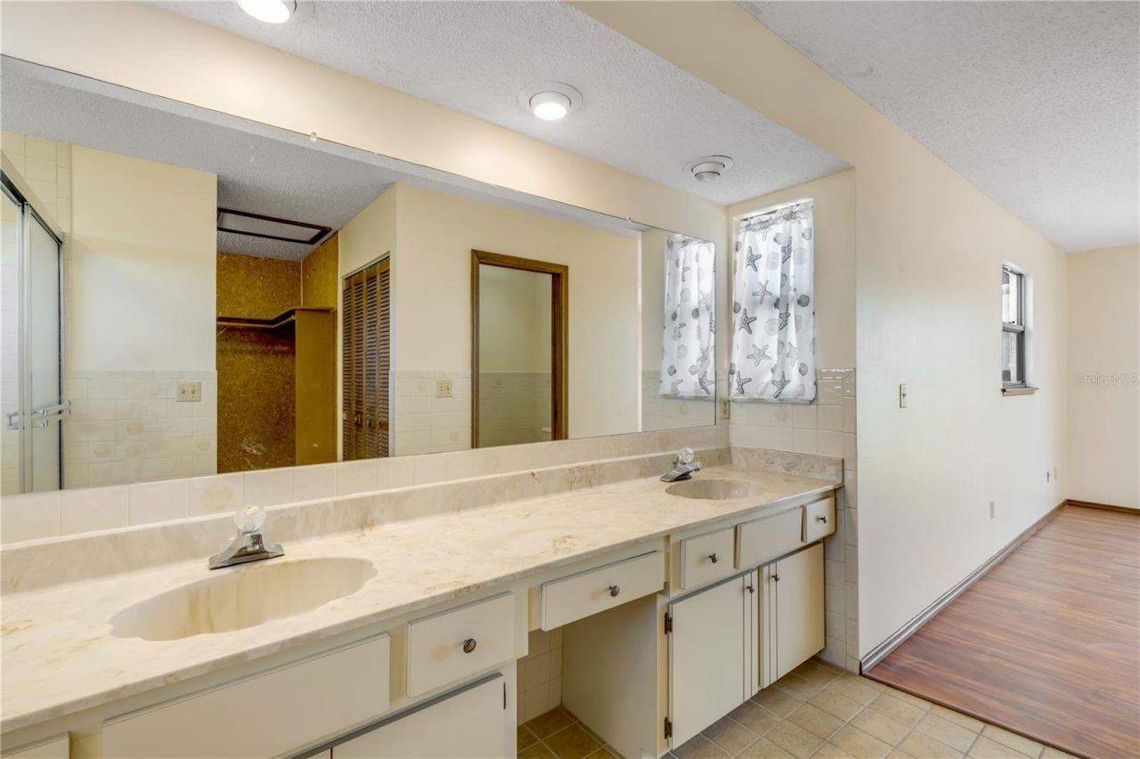 824 Eel Avenue, New Smyrna Beach, FL 32169 Photo