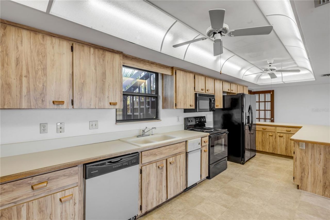 824 Eel Avenue, New Smyrna Beach, FL 32169 Photo