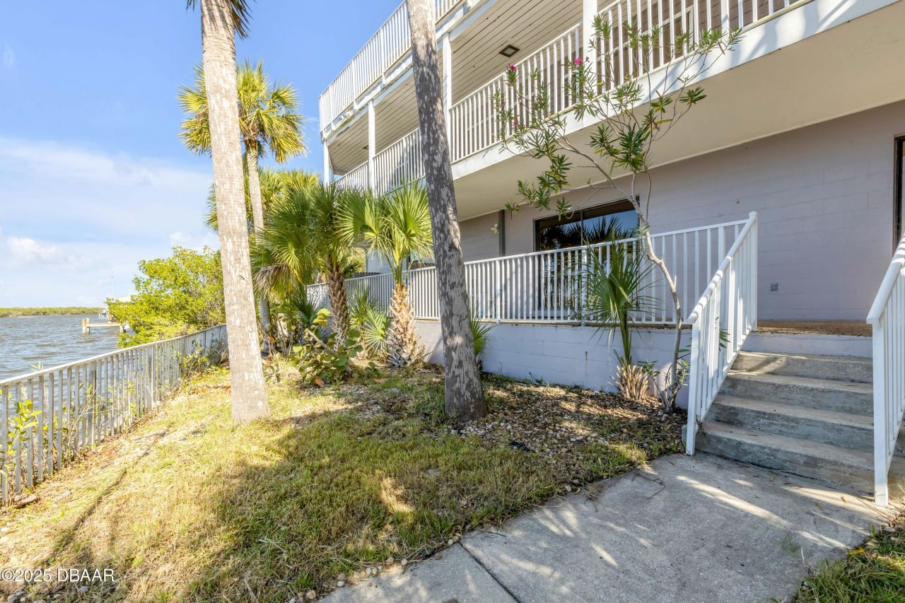 824 Eel Avenue, New Smyrna Beach, FL 32169 Photo