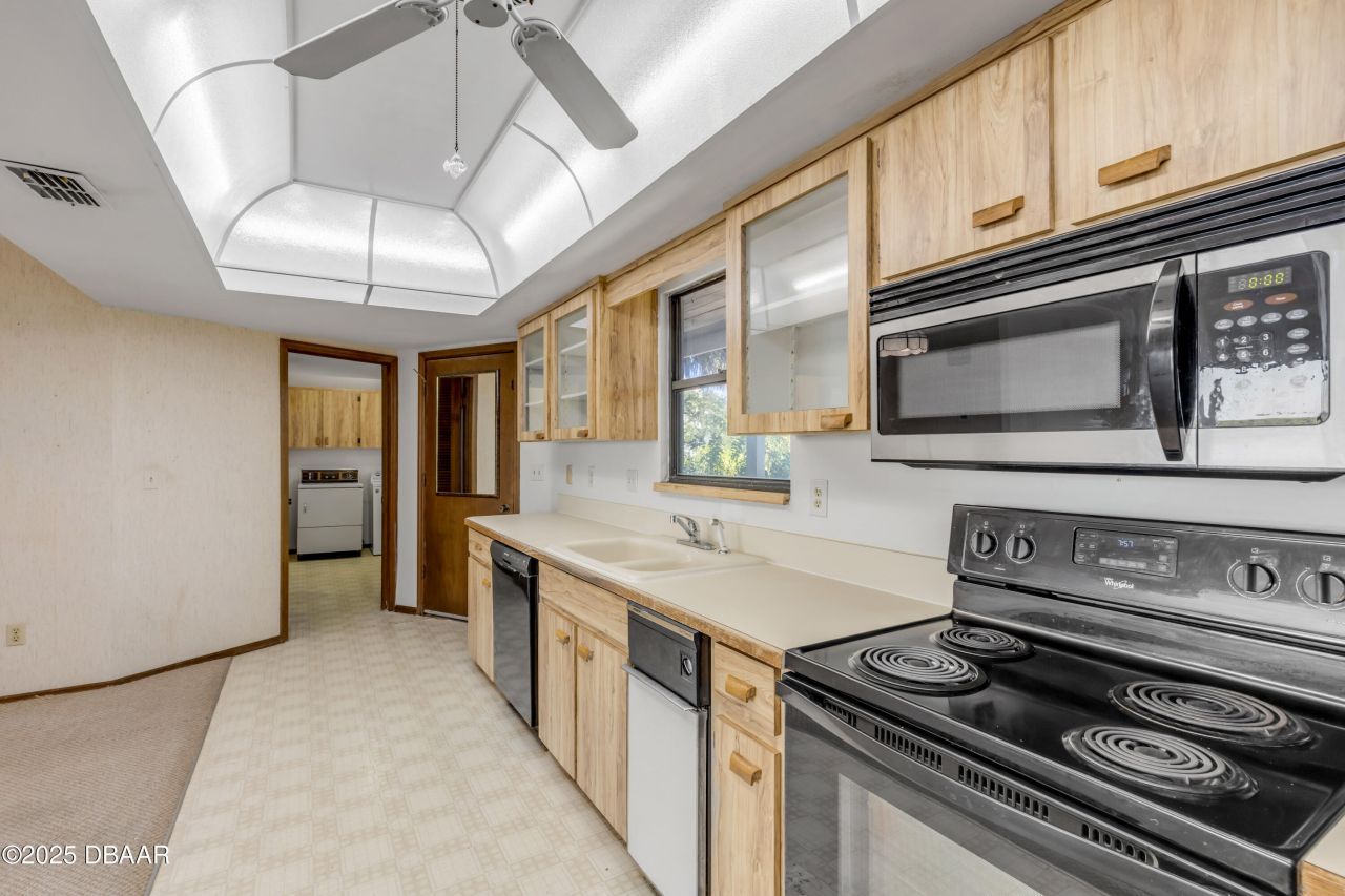 824 Eel Avenue, New Smyrna Beach, FL 32169 Photo