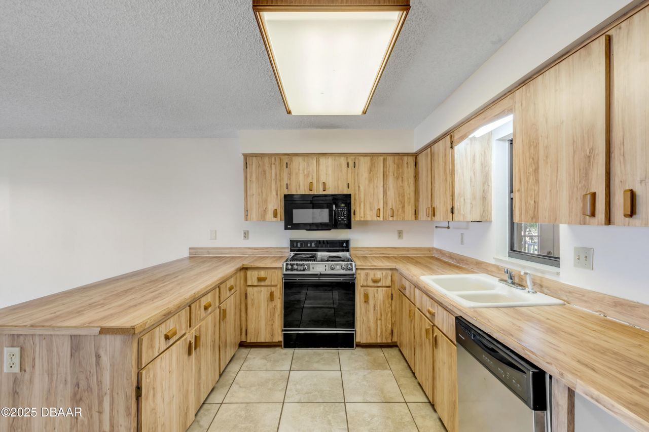 824 Eel Avenue, New Smyrna Beach, FL 32169 Photo