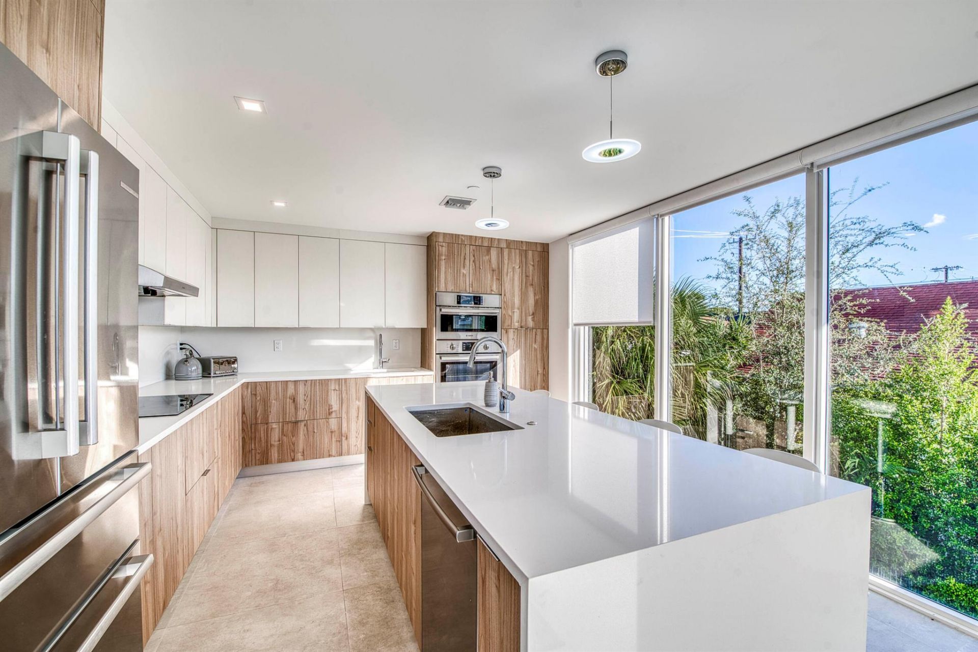 117 Lake Avenue, Unit 204, Lake Worth Beach, FL 33460 Photo