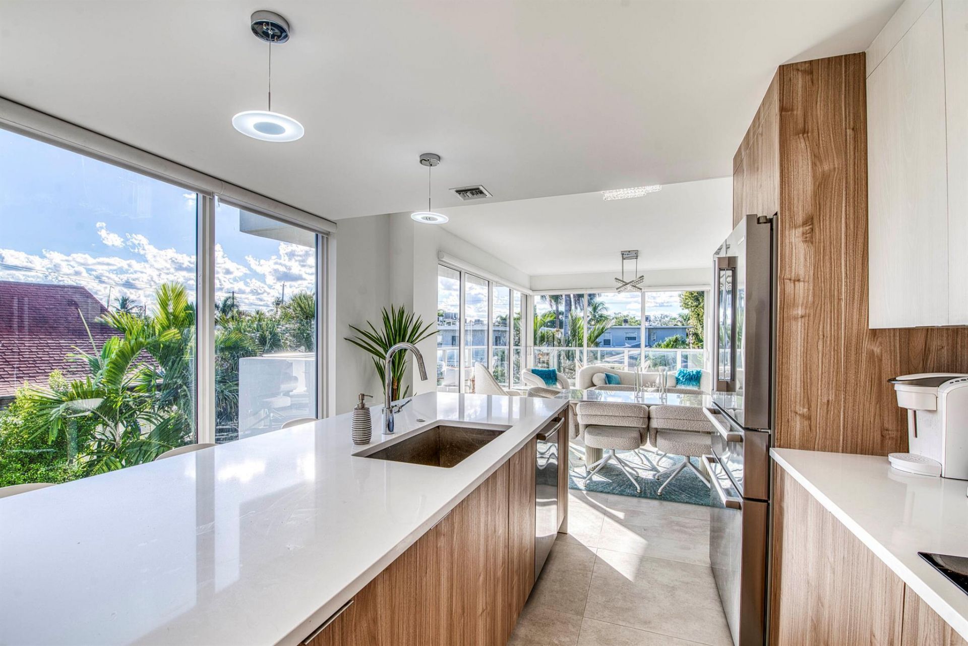 117 Lake Avenue, Unit 204, Lake Worth Beach, FL 33460 Photo