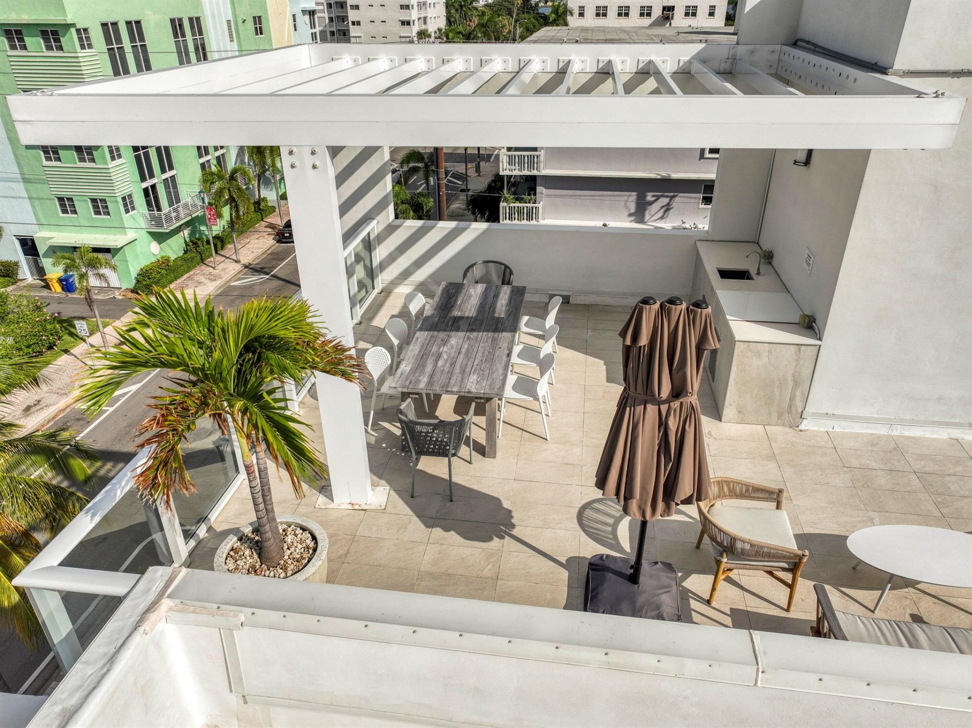 117 Lake Avenue, Unit 204, Lake Worth Beach, FL 33460 Photo