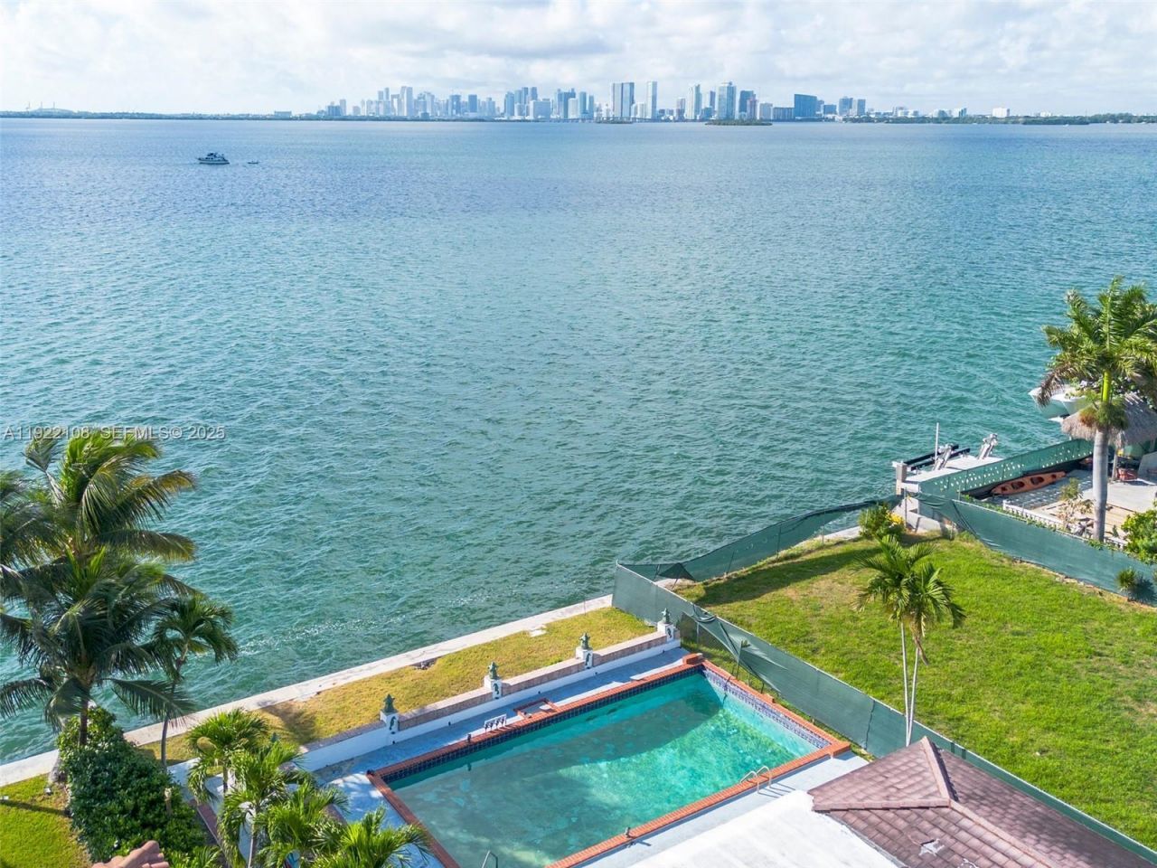 1680 S Treasure Dr, North Bay Village, FL 33141 Photo