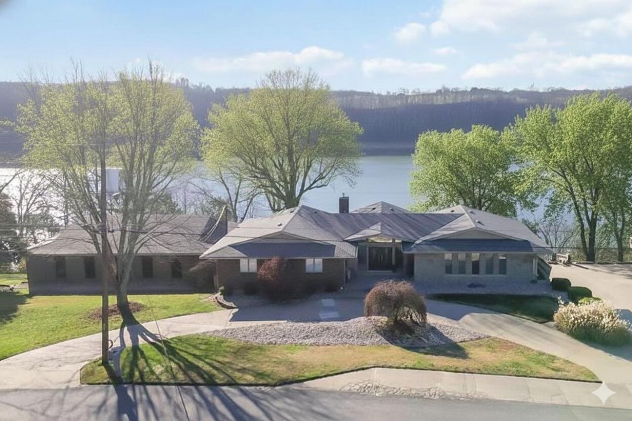 275 Lakeview Drive, Somerset, KY 42503