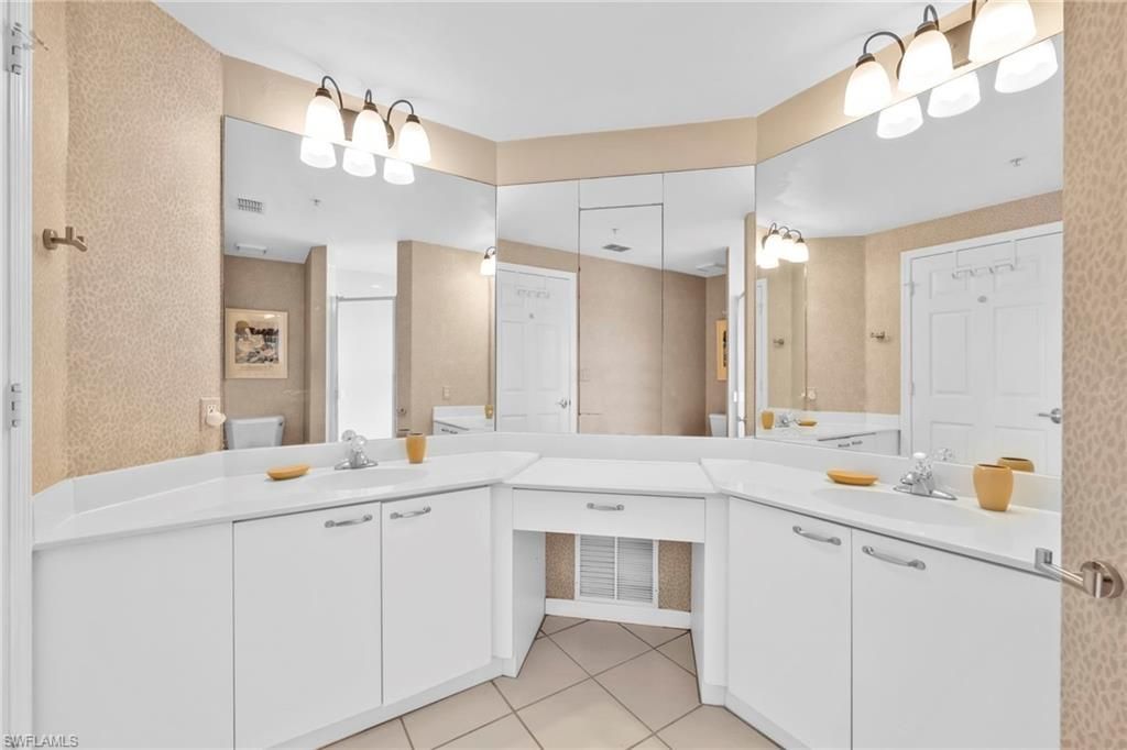 2864 Mizzen Way, Unit Y106, Naples, FL 34109 Photo