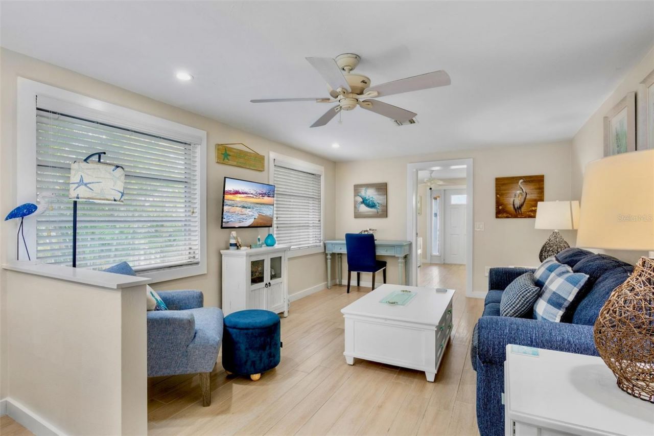 5803 Imperiore Avenue, Holmes Beach, FL 34217 Photo