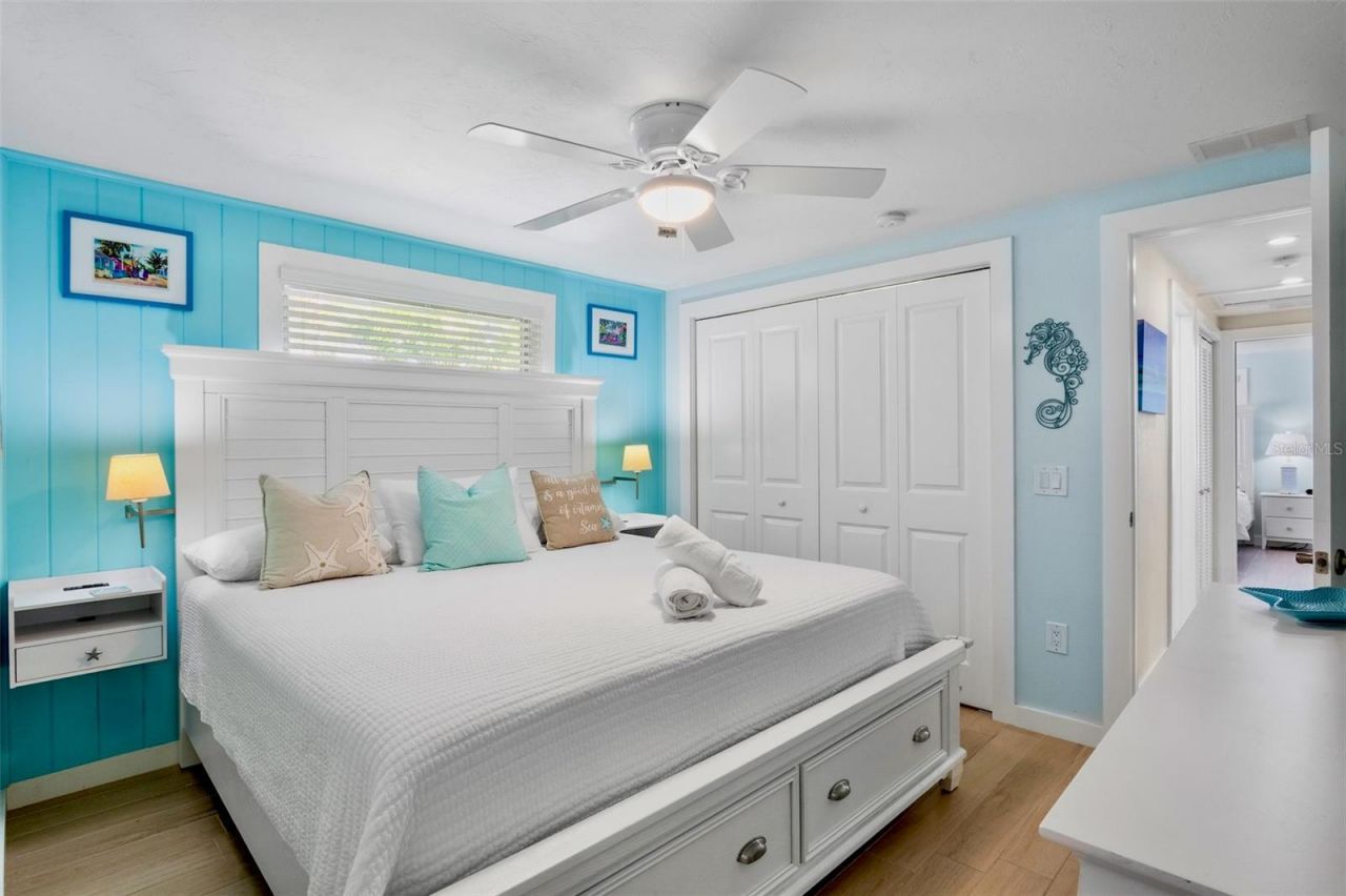 5803 Imperiore Avenue, Holmes Beach, FL 34217 Photo