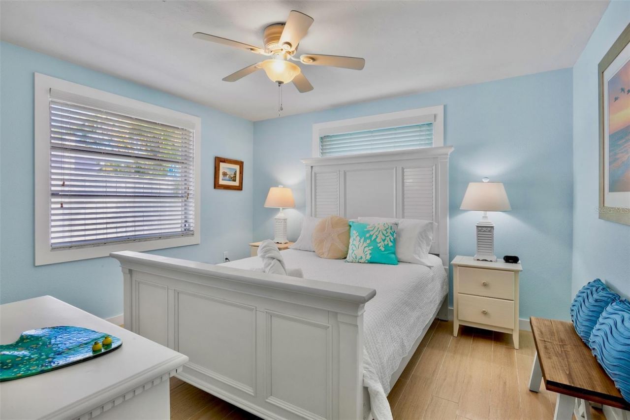 5803 Imperiore Avenue, Holmes Beach, FL 34217 Photo