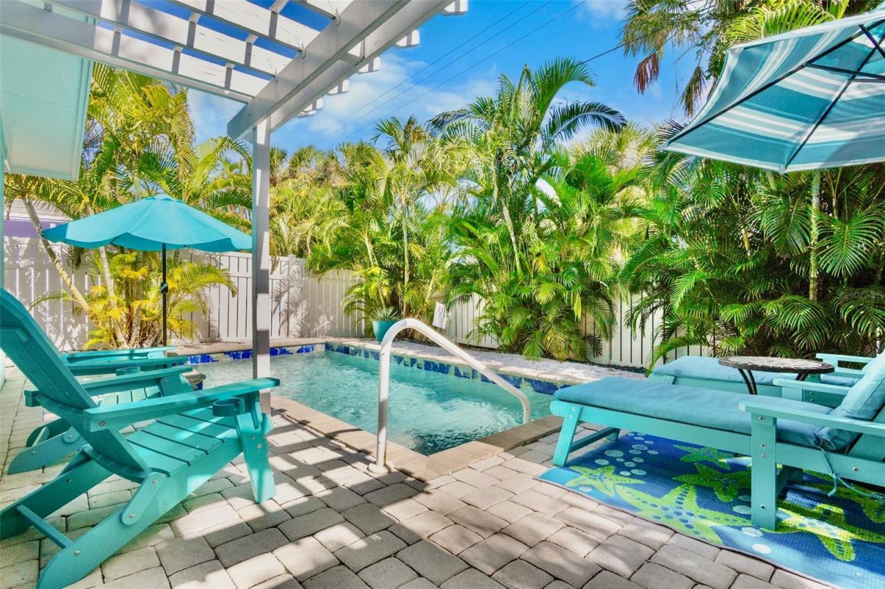 5803 Imperiore Avenue, Holmes Beach, FL 34217 Photo