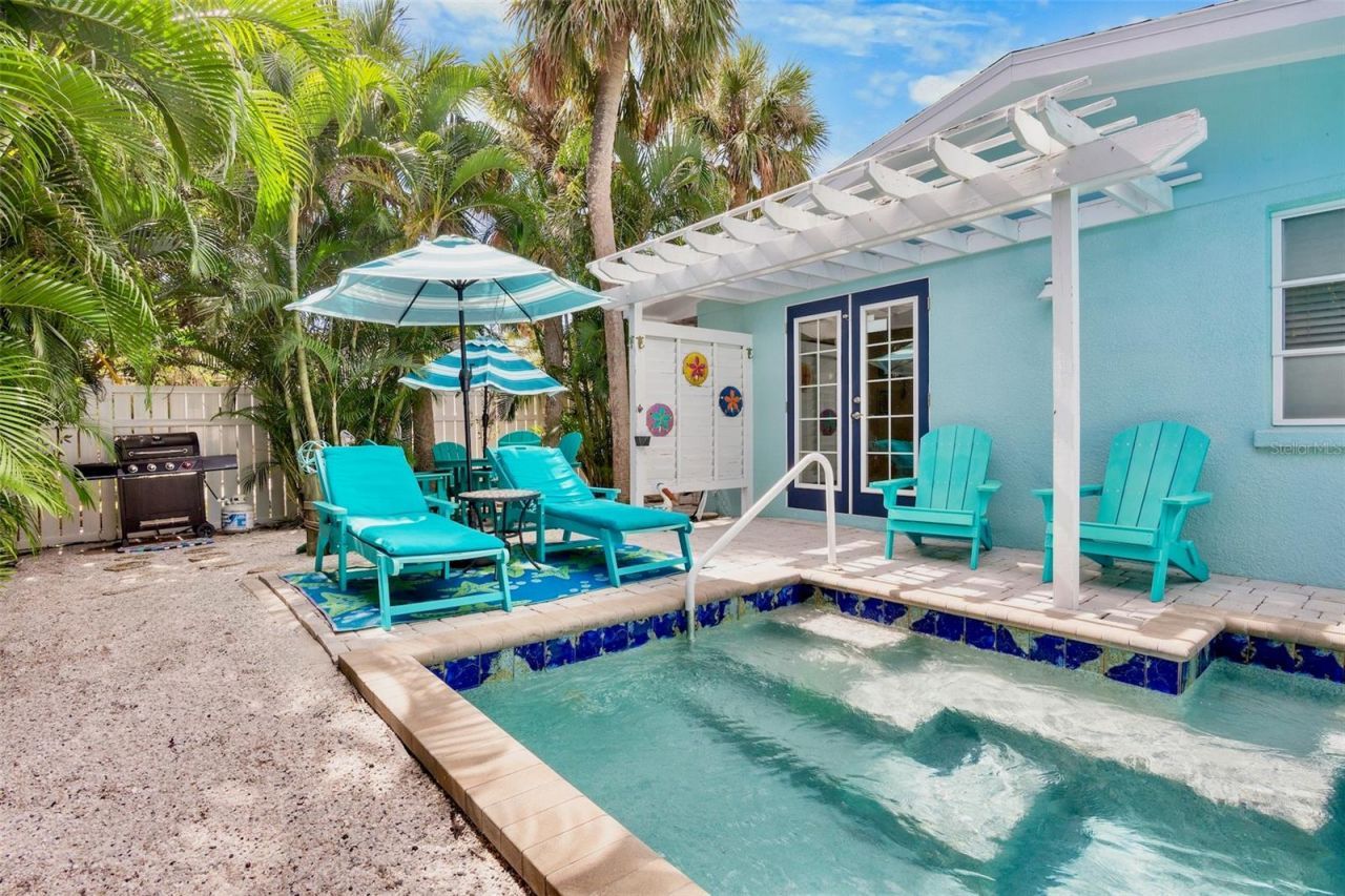 5803 Imperiore Avenue, Holmes Beach, FL 34217 Photo