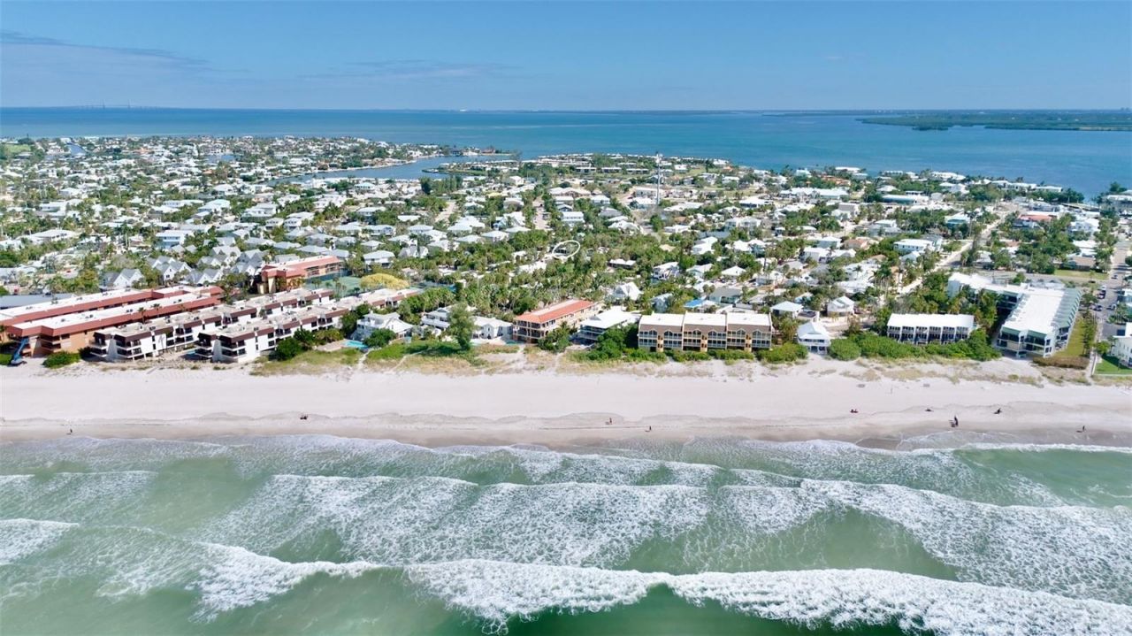 5803 Imperiore Avenue, Holmes Beach, FL 34217 Photo