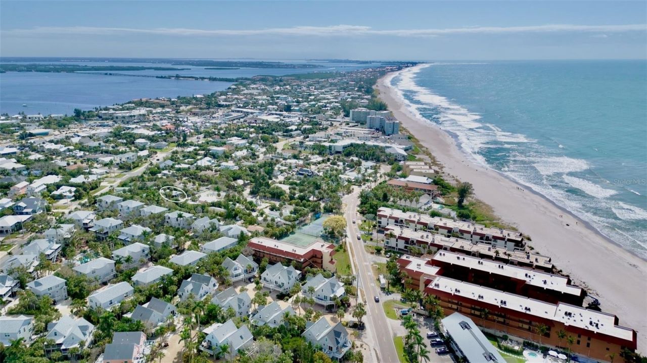 5803 Imperiore Avenue, Holmes Beach, FL 34217 Photo