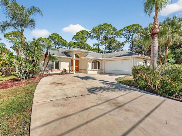 1833 SW Bellevue Ave, Port St. Lucie, FL 34953