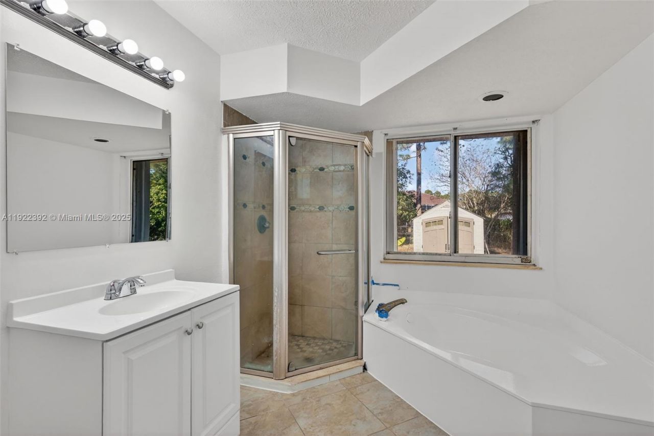 1833 SW Bellevue Ave, Port Saint Lucie, FL 34953 Photo