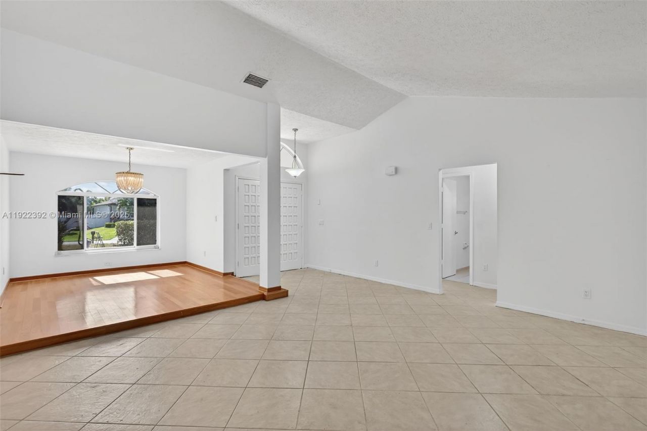 1833 SW Bellevue Ave, Port Saint Lucie, FL 34953 Photo