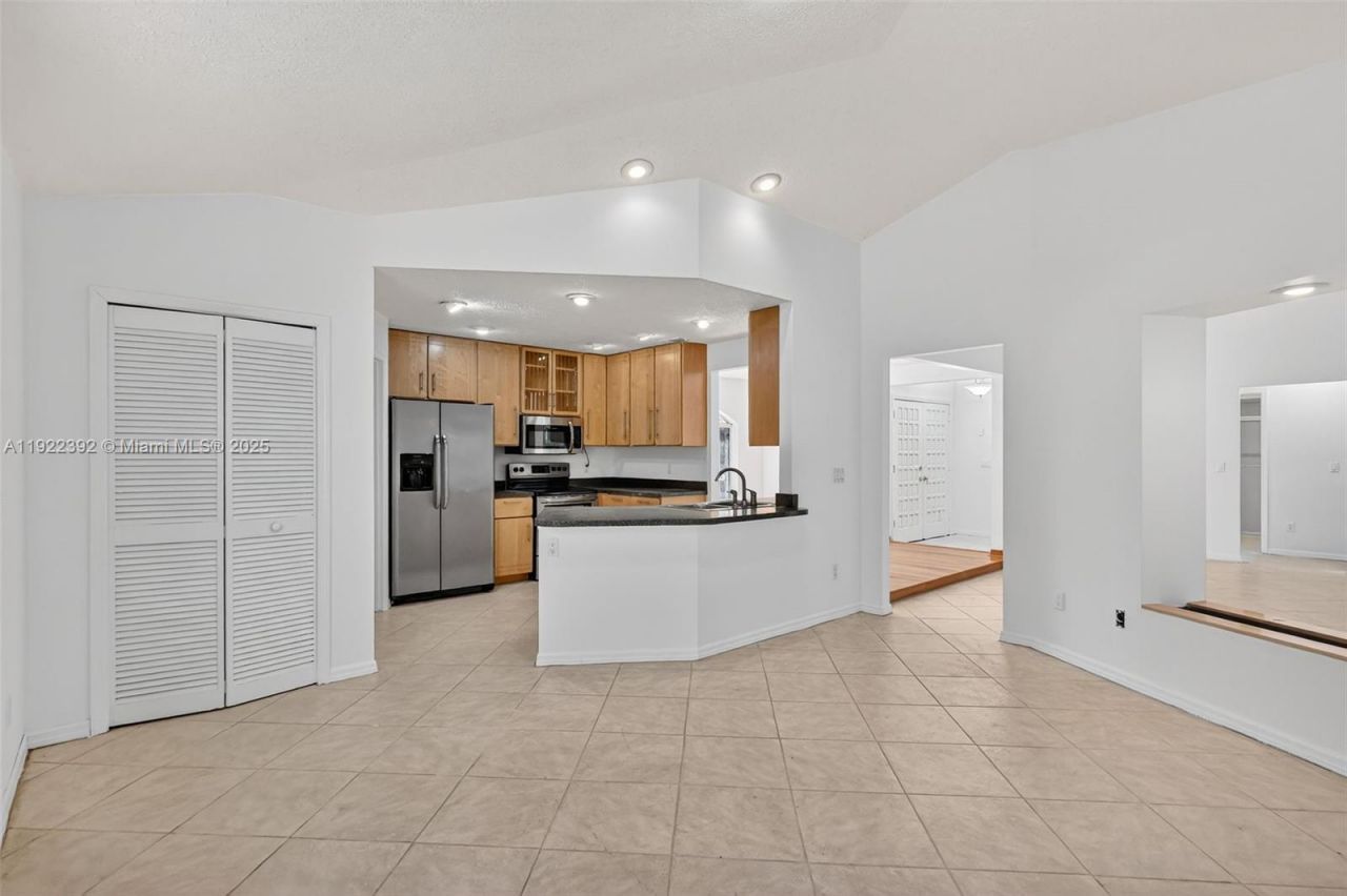 1833 SW Bellevue Ave, Port Saint Lucie, FL 34953 Photo