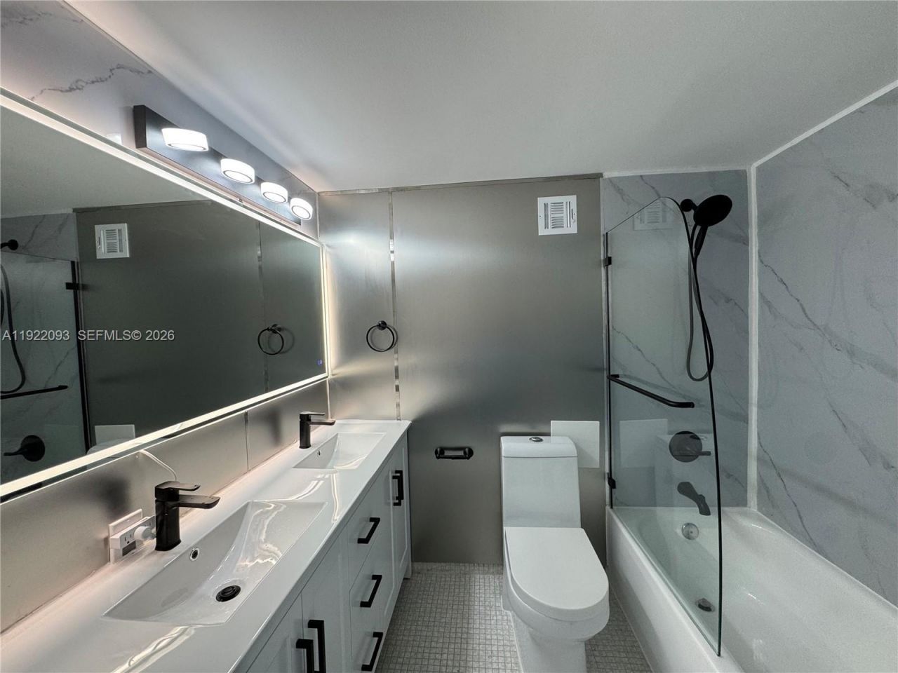 1200 West Ave, Unit PH-15, Miami Beach, FL 33139 Photo