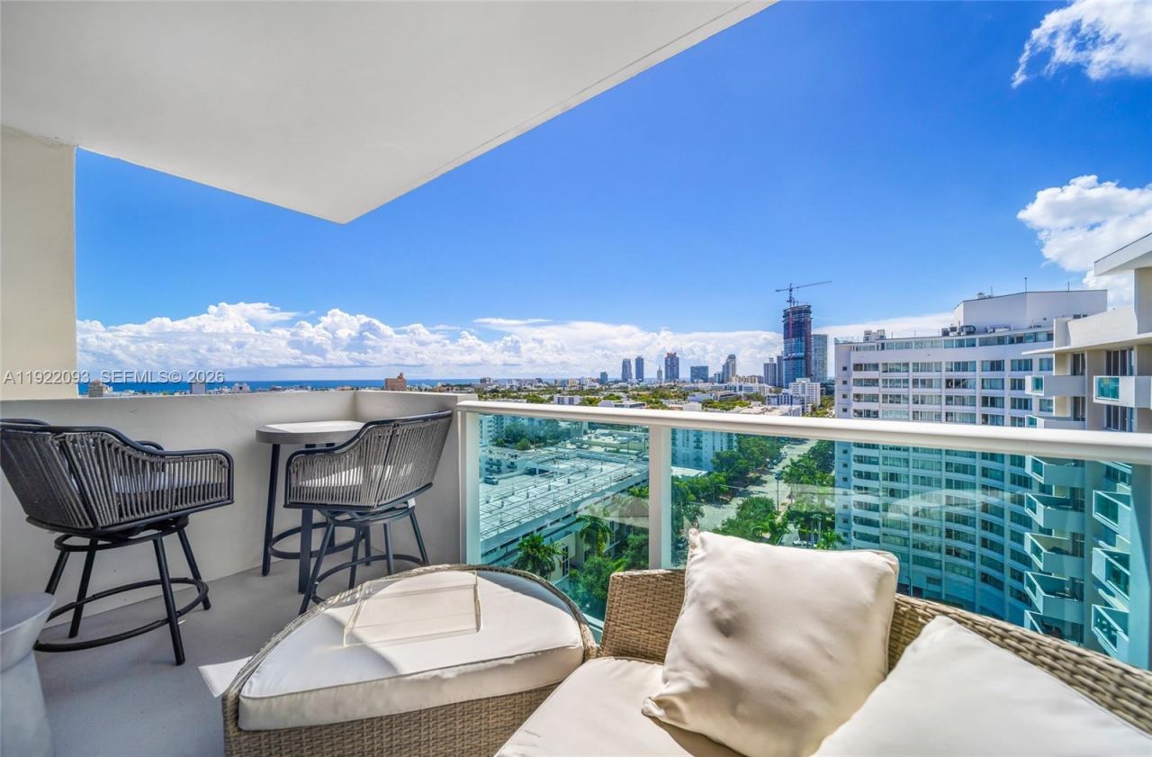 1200 West Ave, Unit PH-15, Miami Beach, FL 33139 Photo
