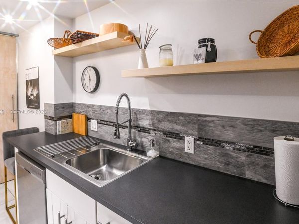 4330 Hillcrest Dr, Unit 804, Hollywood, FL 33021