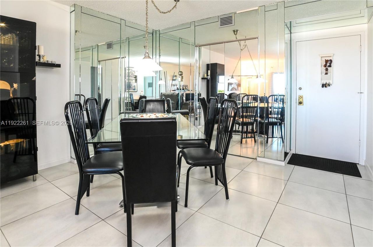 4330 Hillcrest Dr, Unit 804, Hollywood, FL 33021 Photo