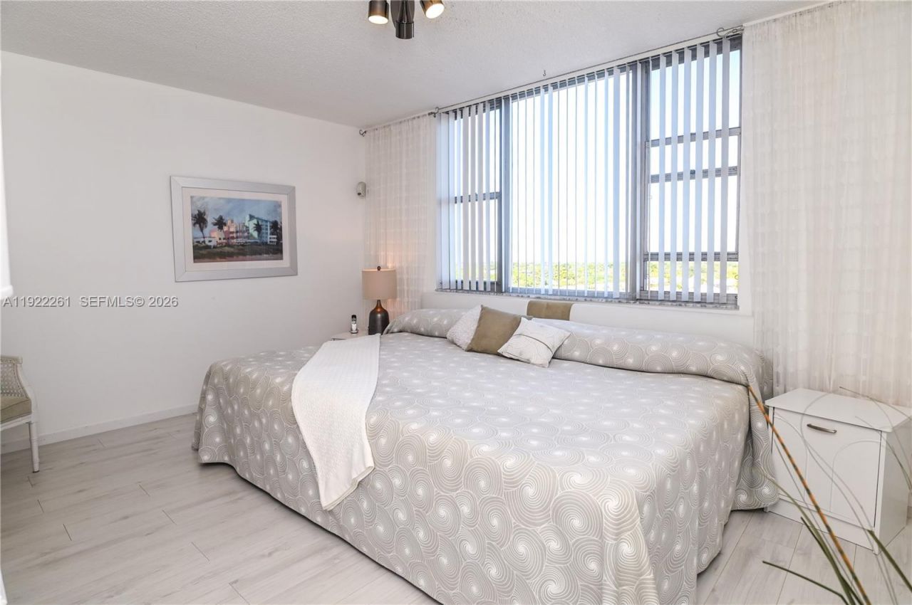 4330 Hillcrest Dr, Unit 804, Hollywood, FL 33021 Photo