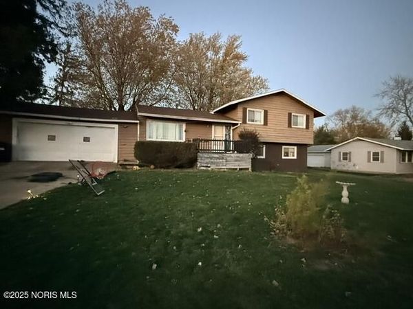 3833 Harding Highway, Lima, OH 45804