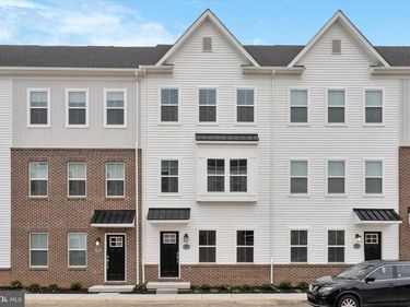 19 E FRONT STREET, BRIDGEPORT, PA 19405