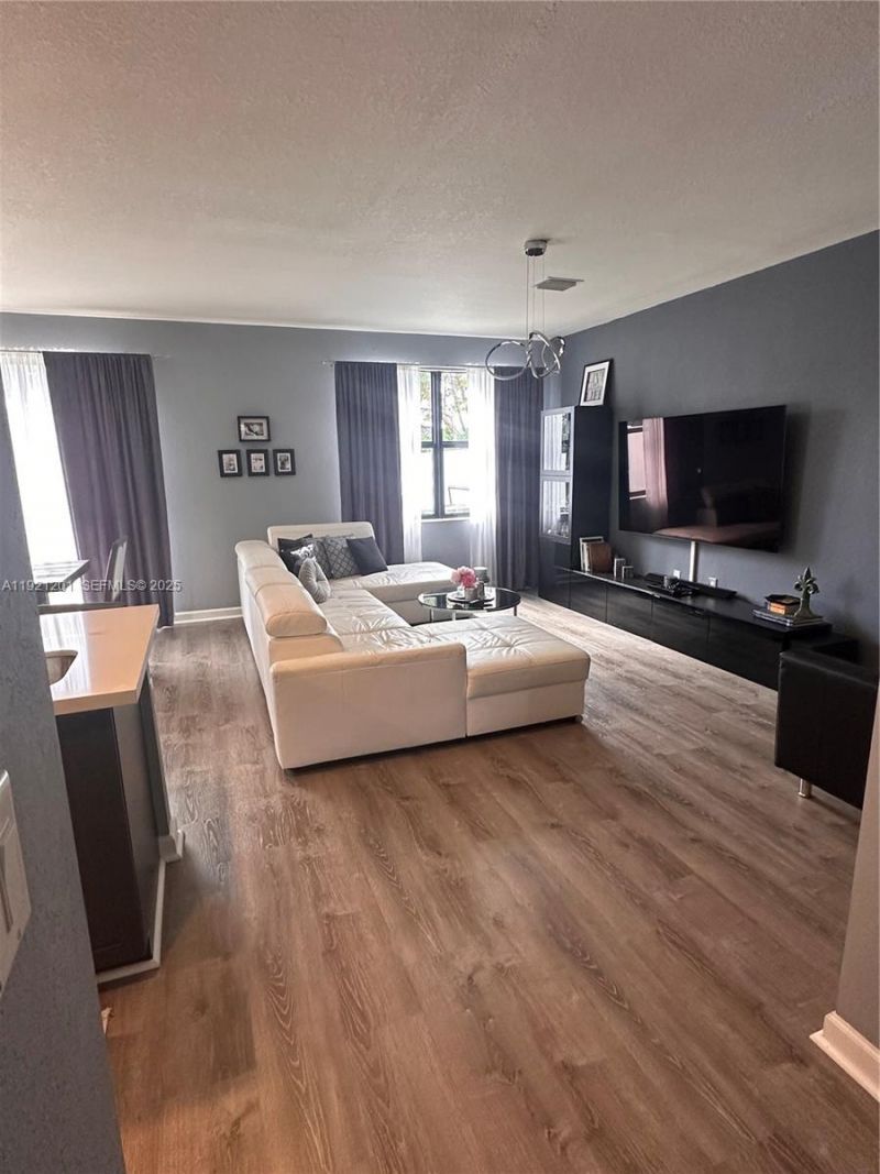 3378 W 100th Ter, Unit 3378, Hialeah, FL 33018 Photo