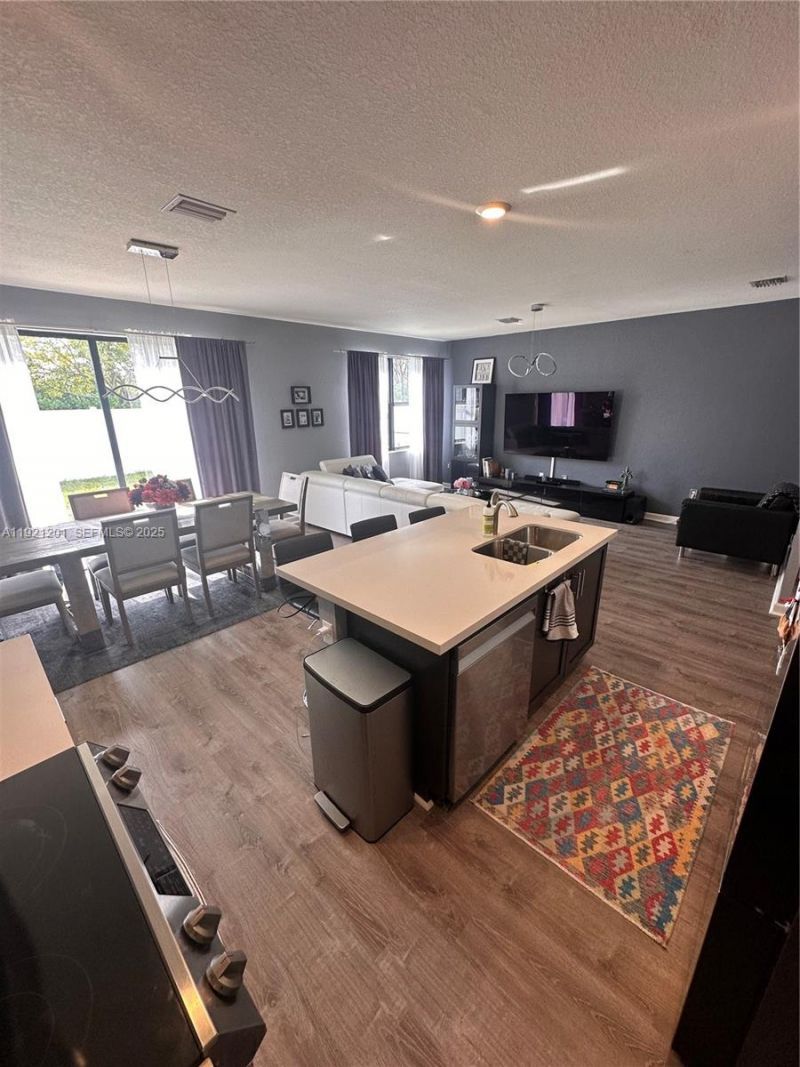 3378 W 100th Ter, Unit 3378, Hialeah, FL 33018 Photo