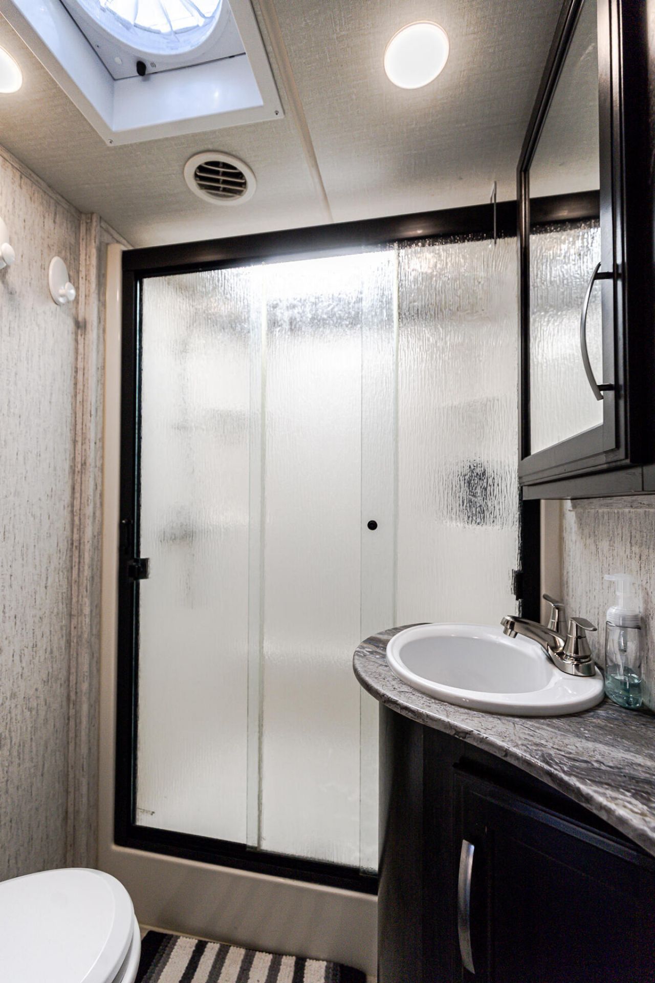 27 Running Creek Lane Photo 32