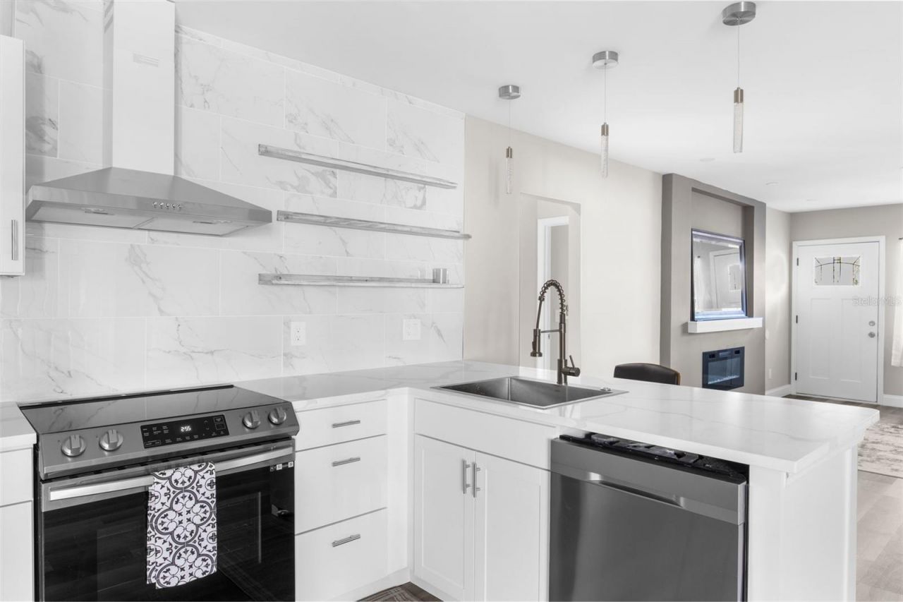 5318 9th Avenue N, Saint Petersburg, FL 33710 Photo