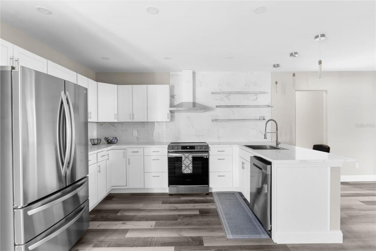 5318 9th Avenue N, Saint Petersburg, FL 33710 Photo