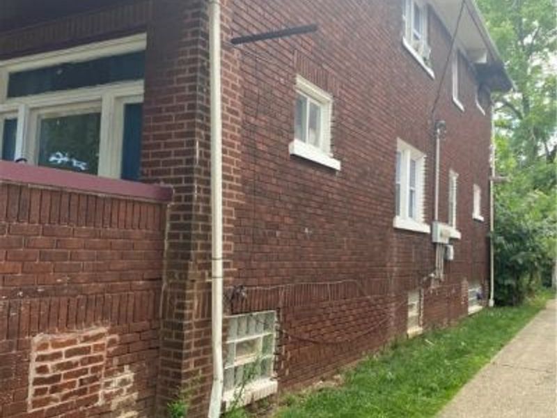 11206 Forest Avenue, Cleveland, OH 44104 Photo 2