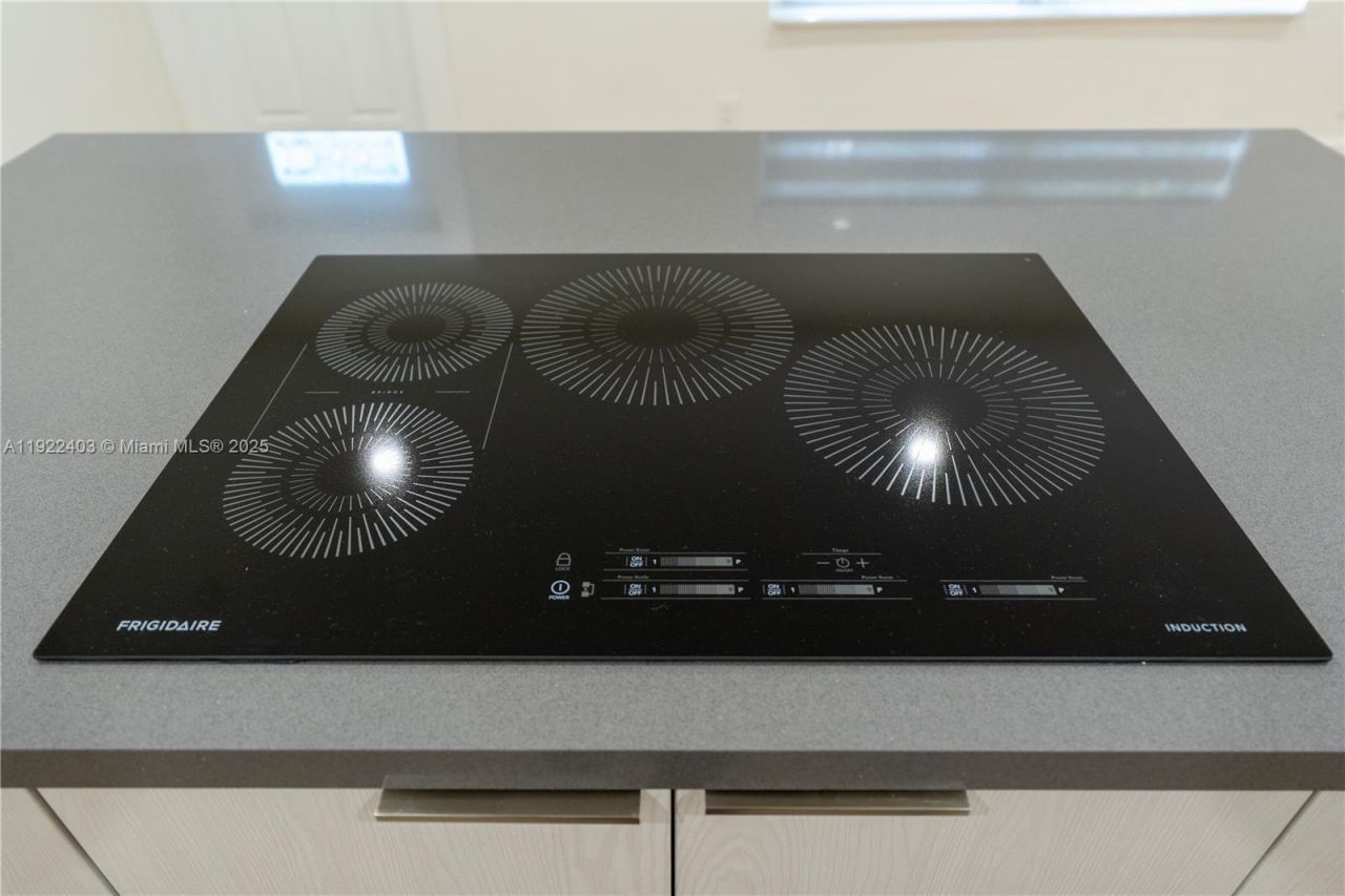 1615 NE 9th St, Fort Lauderdale, FL 33304 Photo