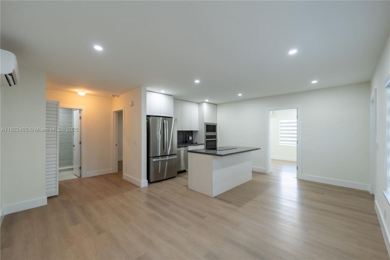 1615 NE 9th St, Fort Lauderdale, FL 33304 Photo