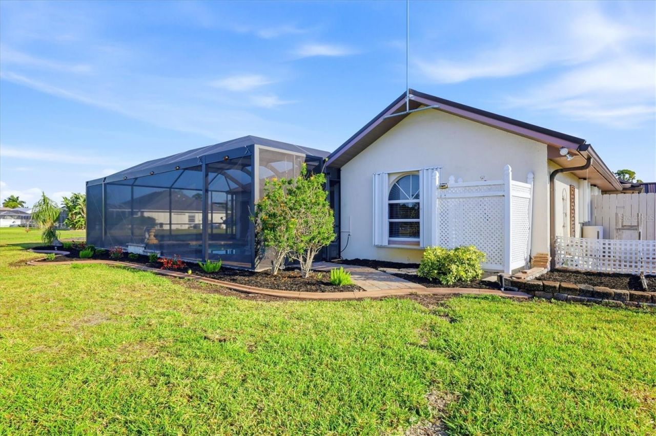 646 Boundary Boulevard, Rotonda West, FL 33947 Photo