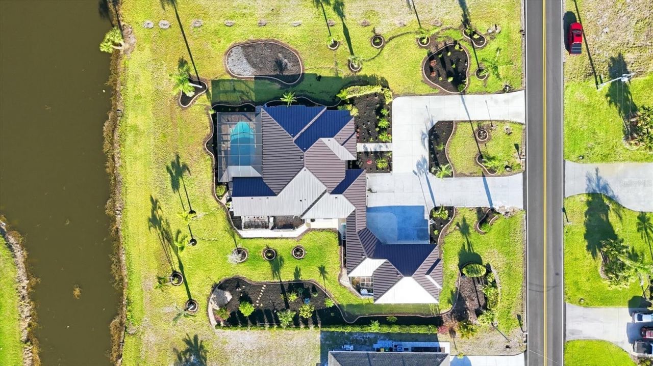 646 Boundary Boulevard, Rotonda West, FL 33947 Photo