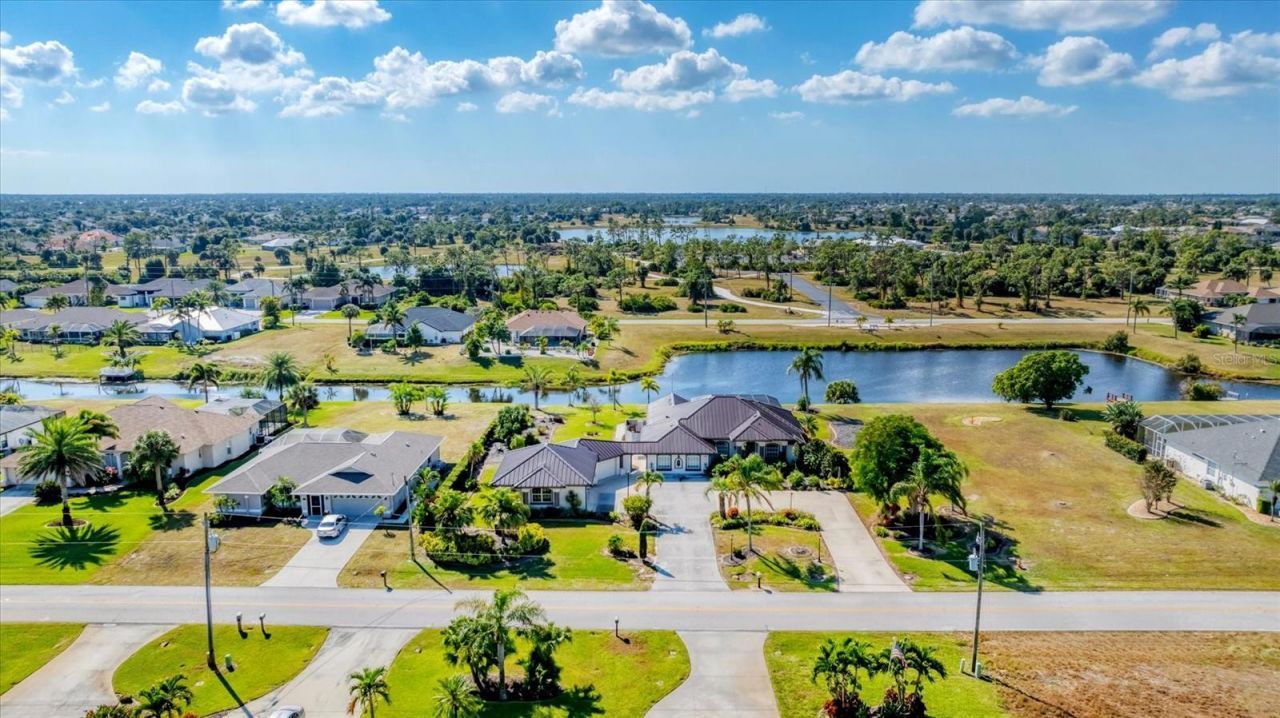 646 Boundary Boulevard, Rotonda West, FL 33947 Photo