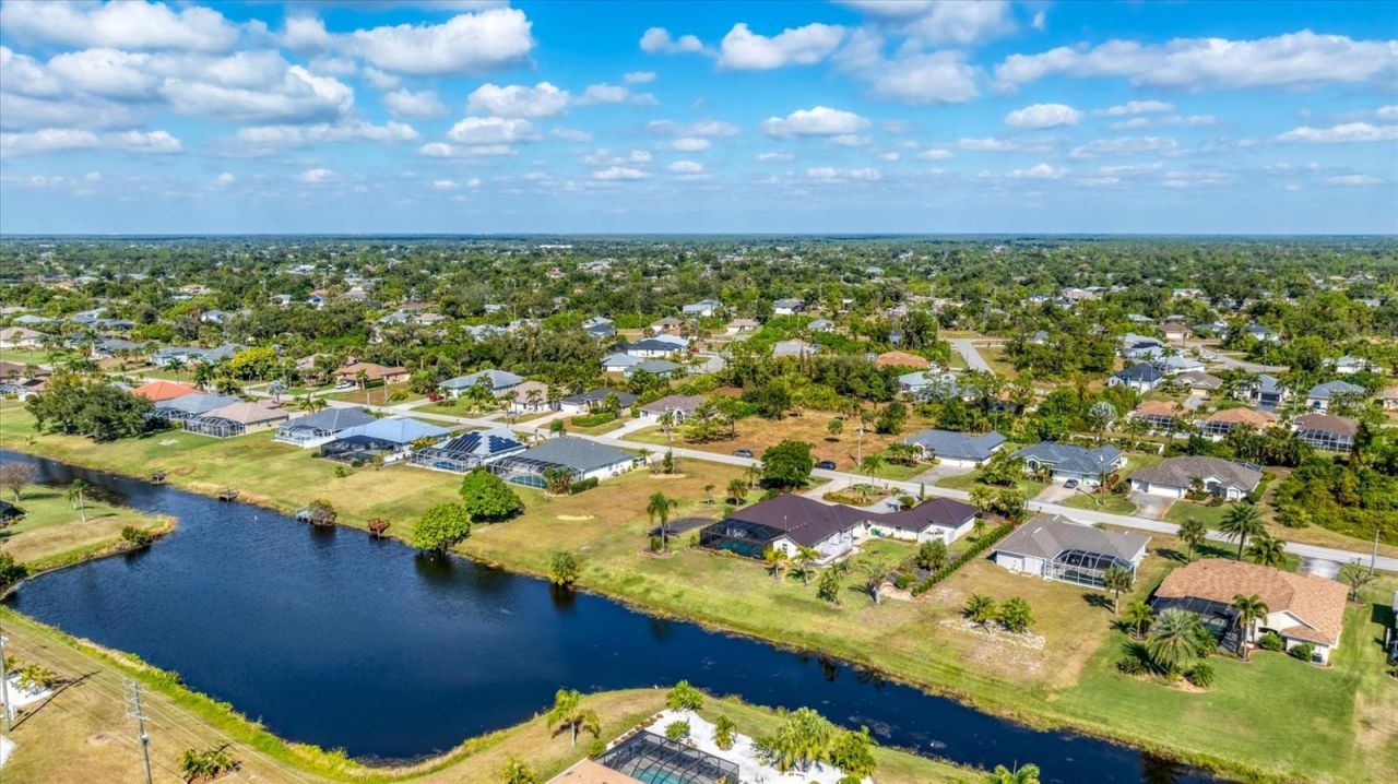 646 Boundary Boulevard, Rotonda West, FL 33947 Photo