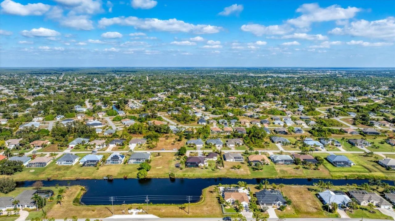 646 Boundary Boulevard, Rotonda West, FL 33947 Photo