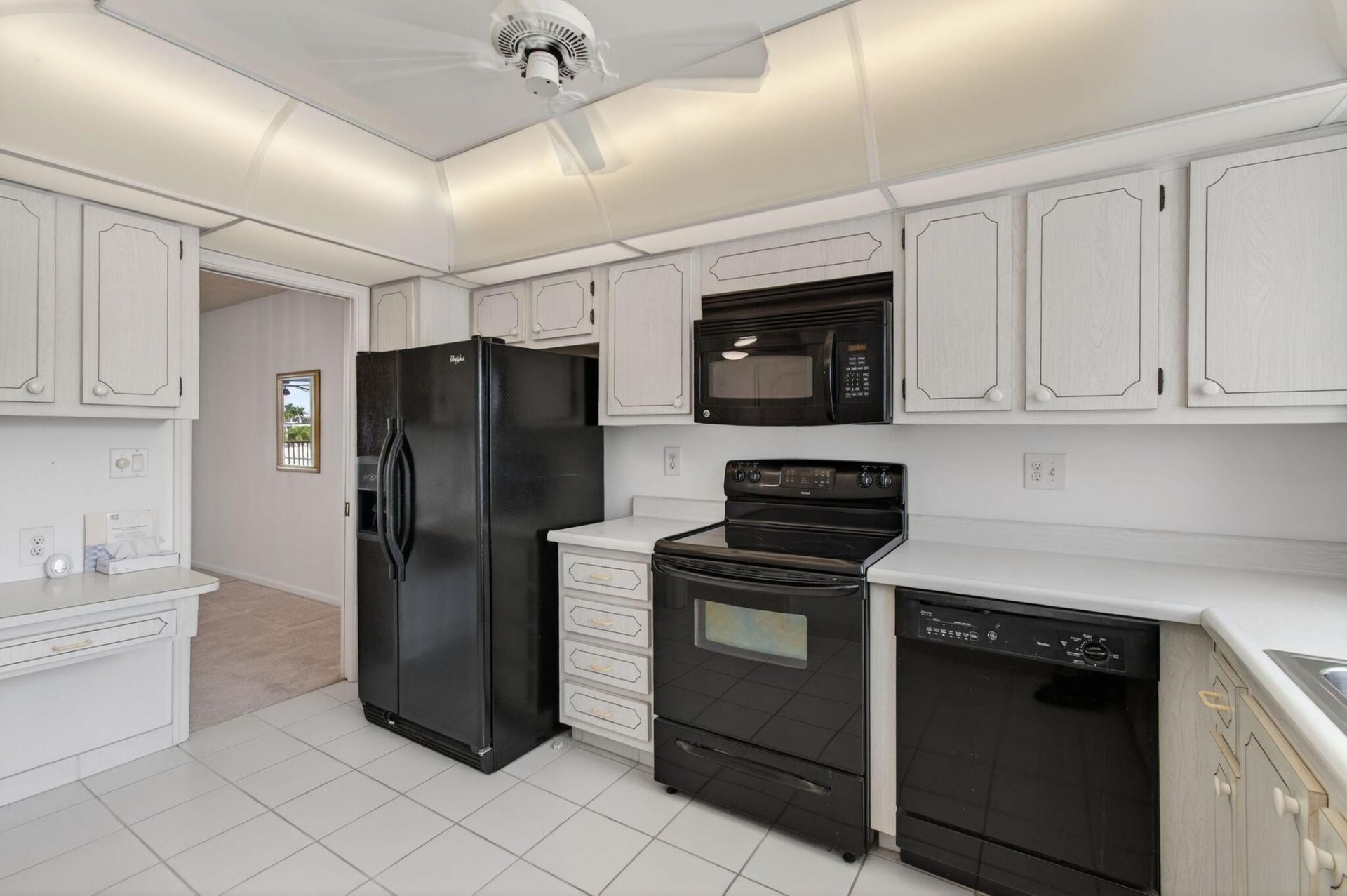 3300 S Ocean Boulevard, Unit 320-c, Highland Beach, FL 33487 Photo