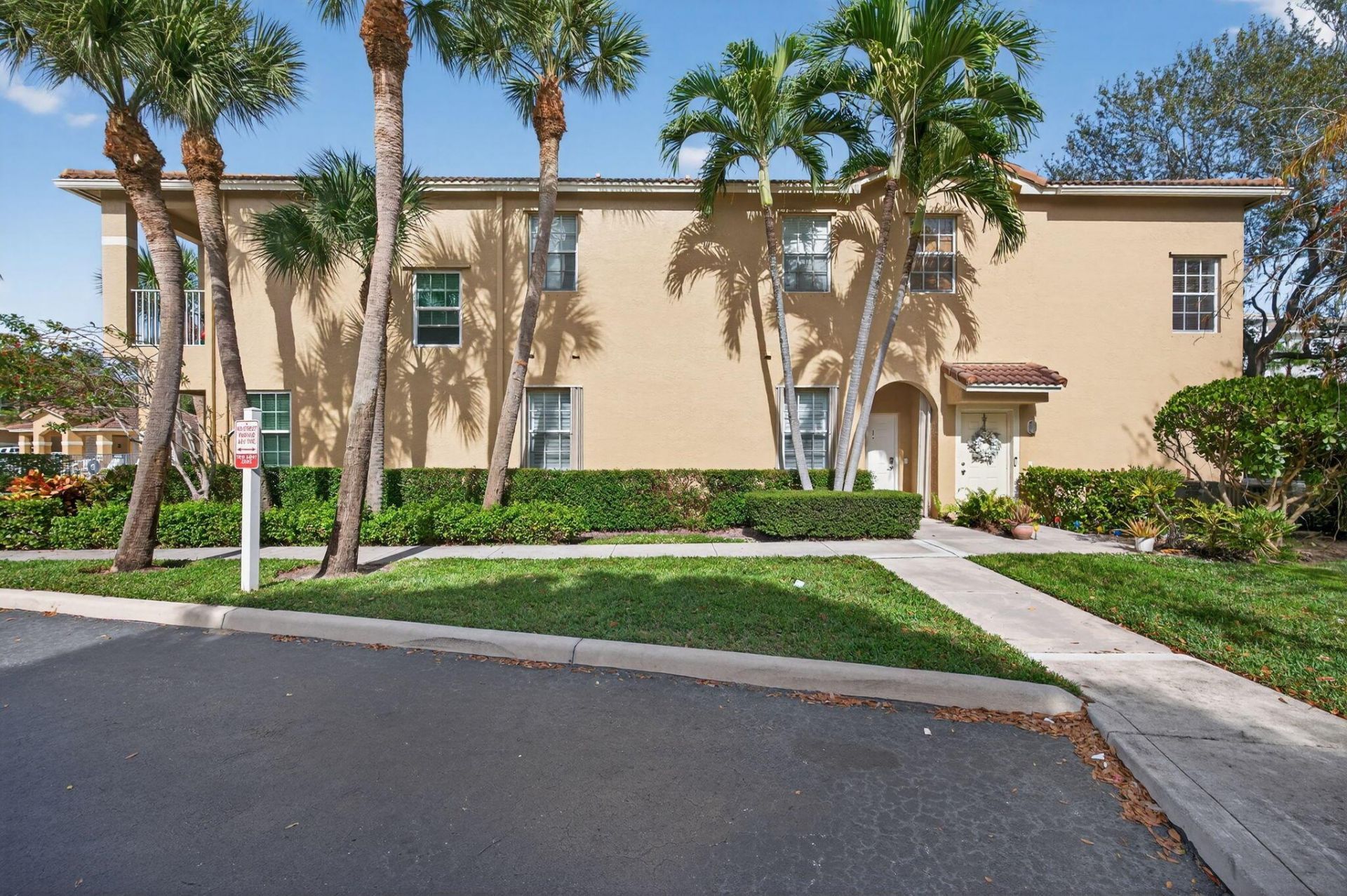 160 Village Boulevard, Unit I, Tequesta, FL 33469 Photo