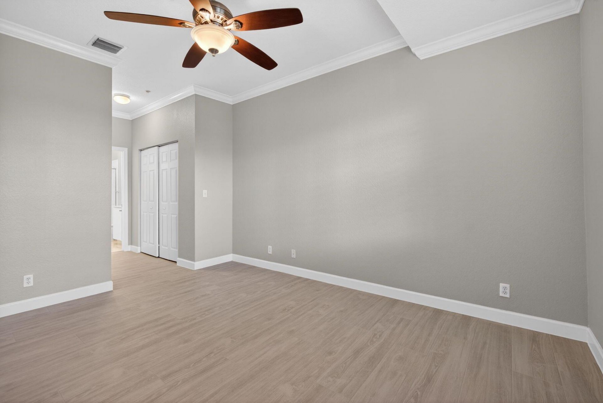 160 Village Boulevard, Unit I, Tequesta, FL 33469 Photo