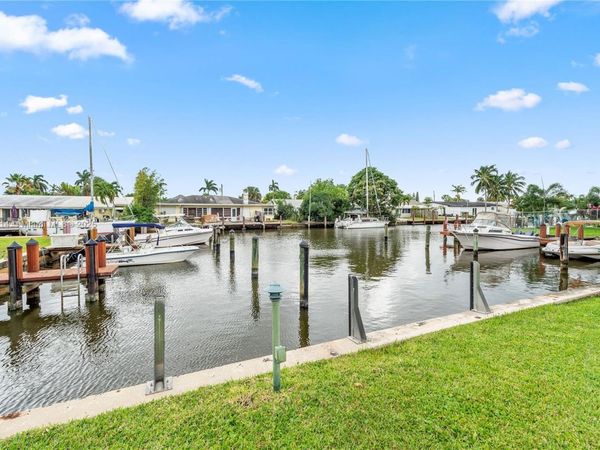 900 SW 12th St, Unit 206, Fort Lauderdale, FL 33315