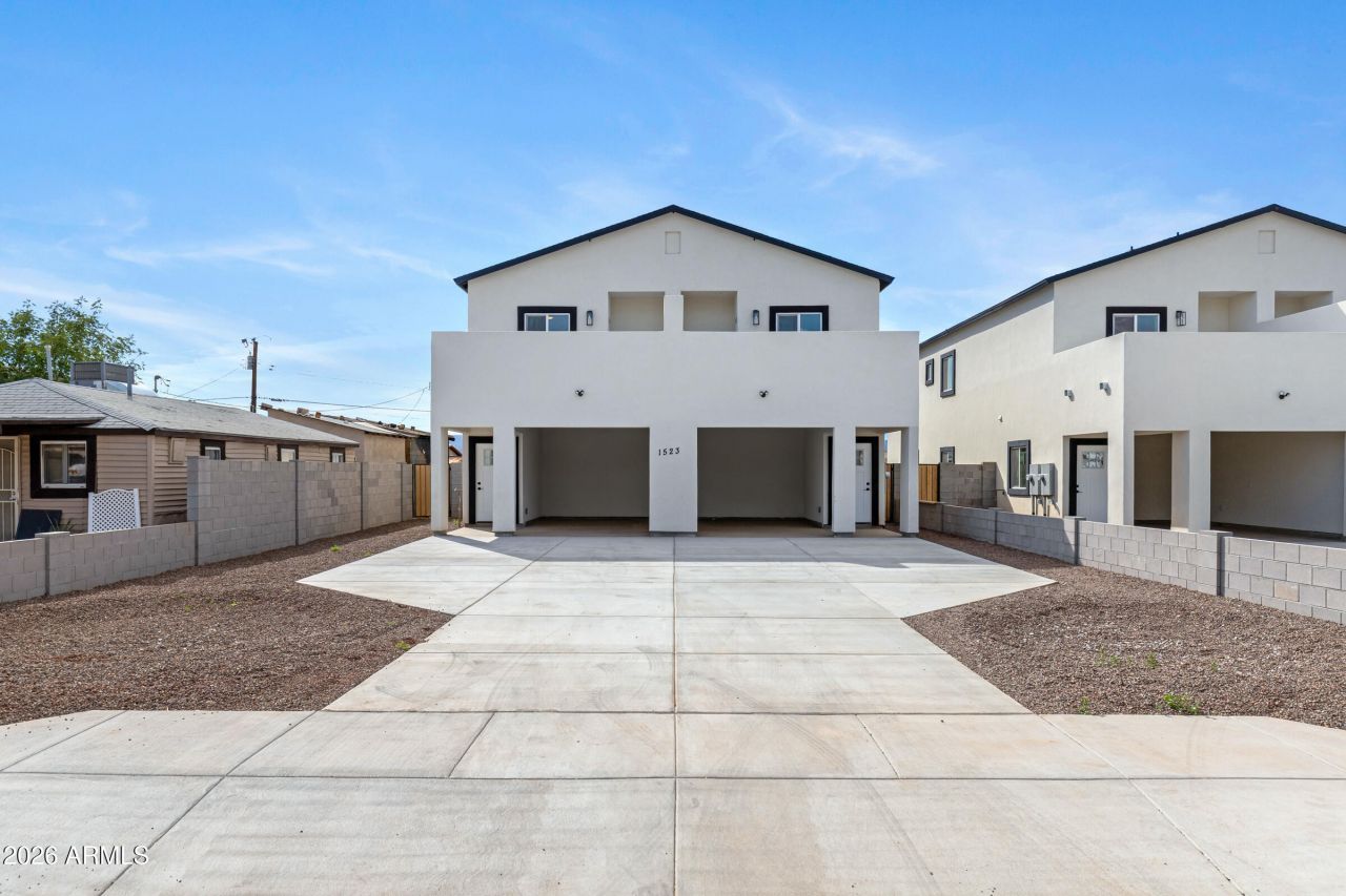 1523 W Hadley Street, Phoenix, AZ 85007 Main Photo