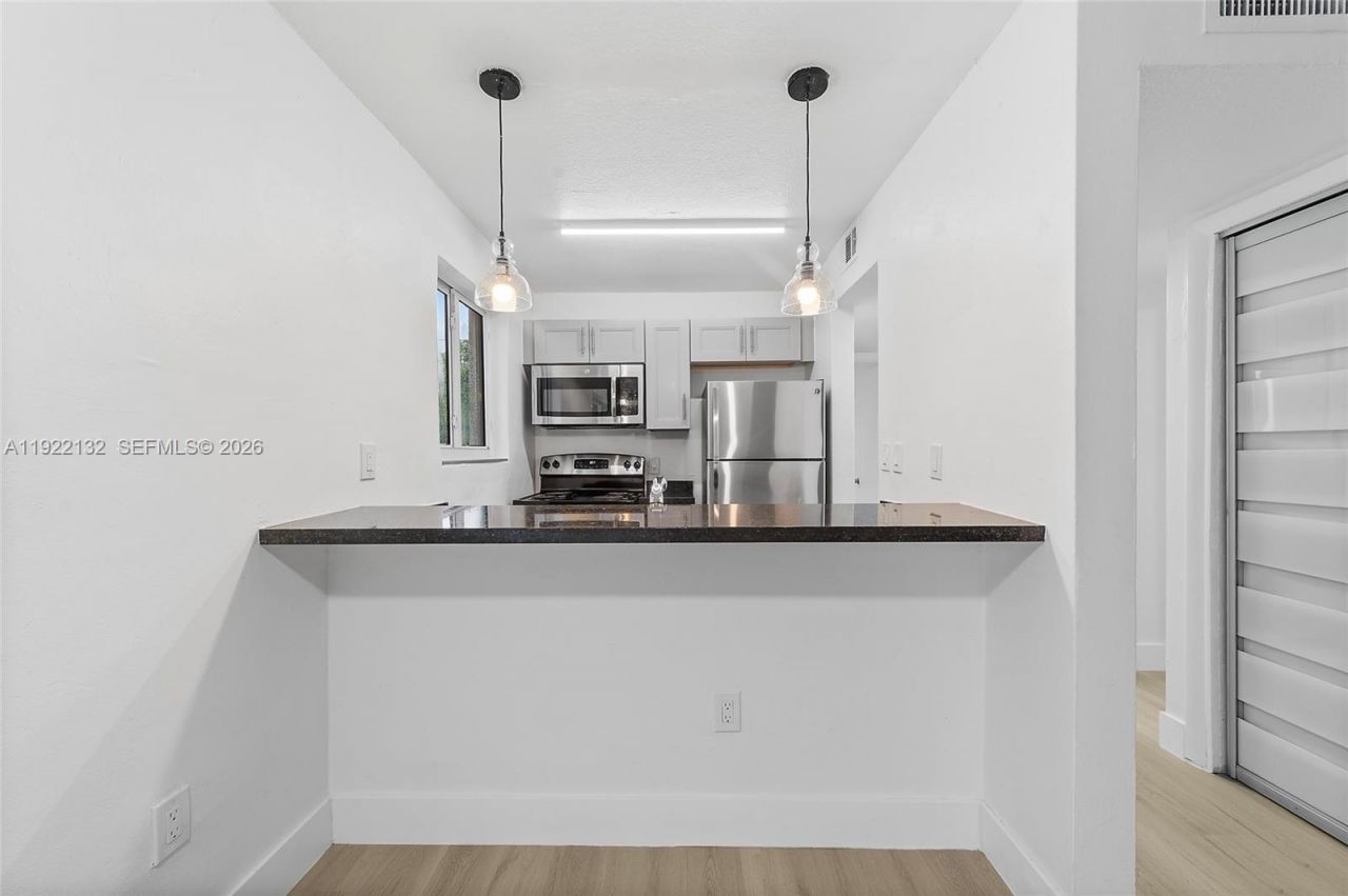 12101 NE 6th Ave, Unit 6, North Miami, FL 33161 Photo
